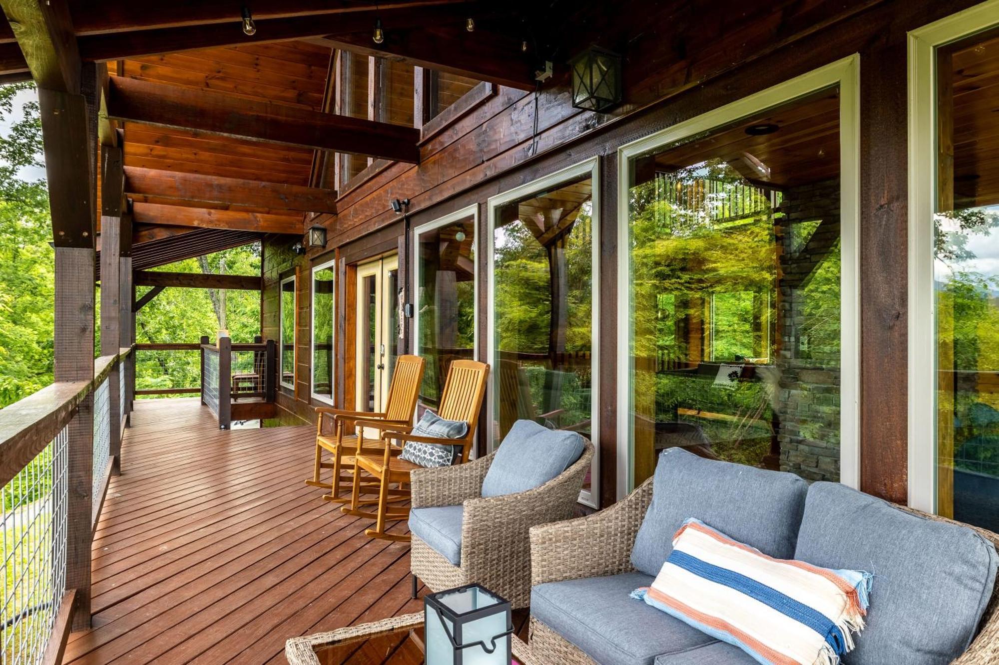 The Solstice - Amenities Galore Mountain Retreat Gatlinburg Exterior foto